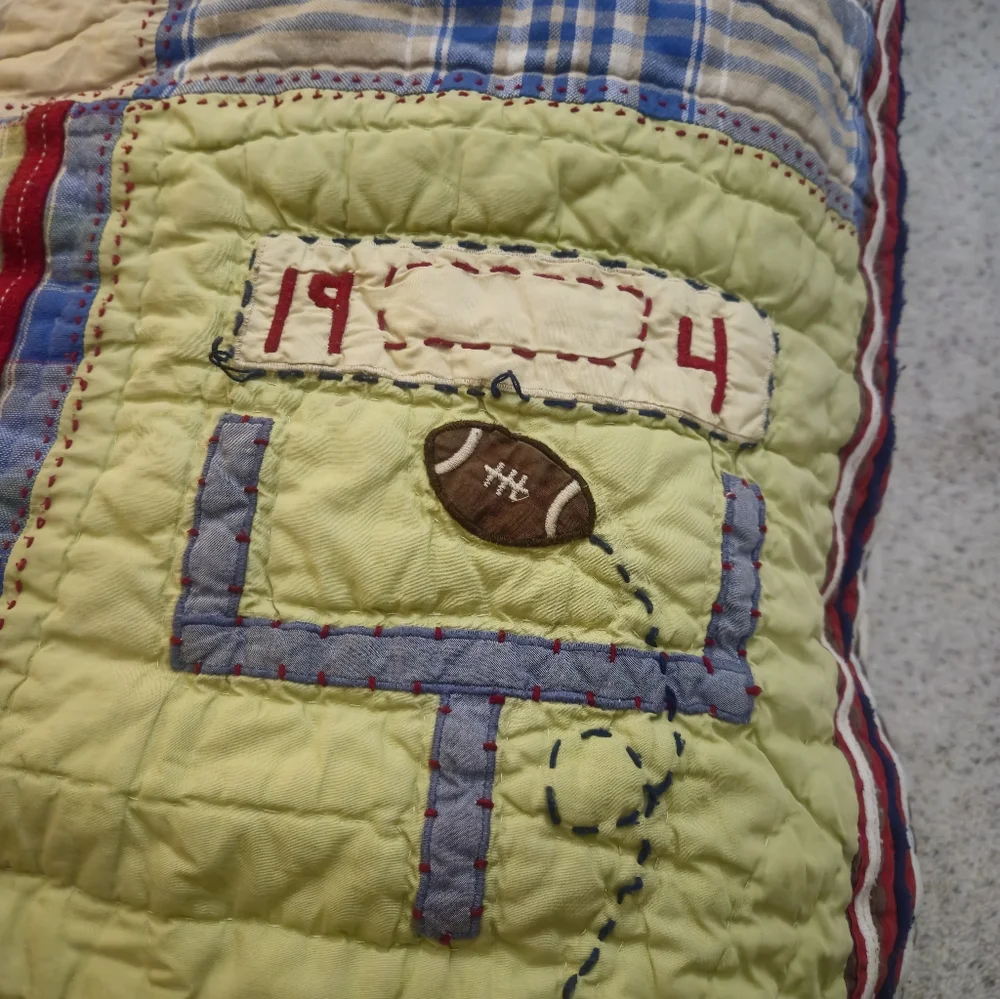Pottery Barn Kids TWIN Junior Varsity Sports Quilted Comforter/ 1 Euro Sham Set